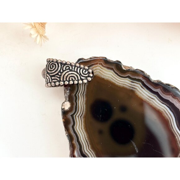 Brown & White Banded Sliced Agate Geode Crystal Silver Toned Vintage Pendant - Picture 4 of 16